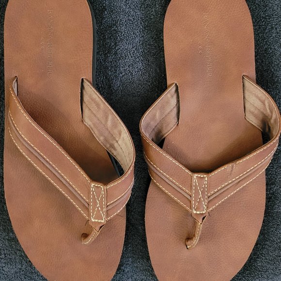 Banana Republic Men's Leather Sandals Flip Flops Size 12 - Picture 1 of 2